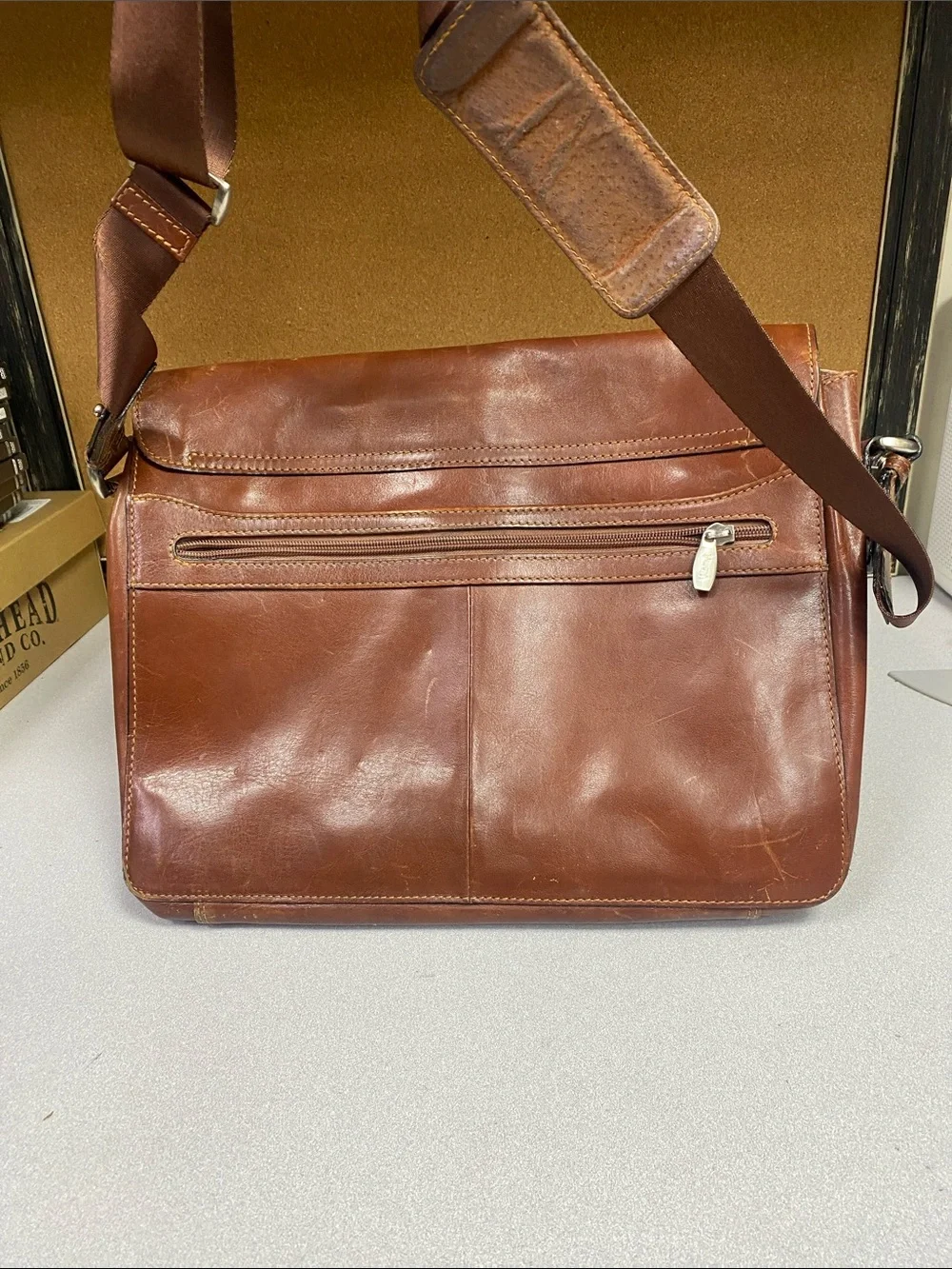 Vintage Men's Brown Leather Messenger Bag with Adjustable Strap